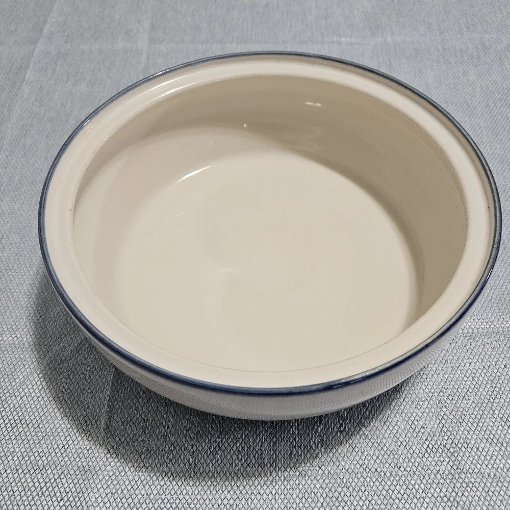 Pfaltzgraff Ocean Breeze Lg. Round Casserole 2 QT Baking Stoneware USA Cream 9